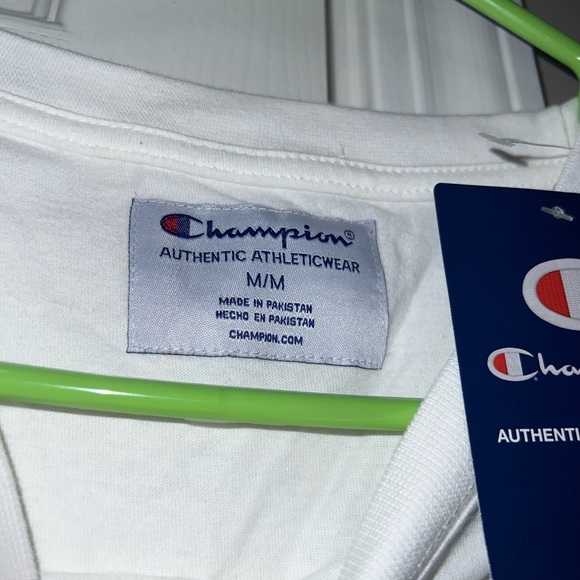 Brand new with tags Women’s cropped champion long sleeve tee size M - Picture 3 of 4